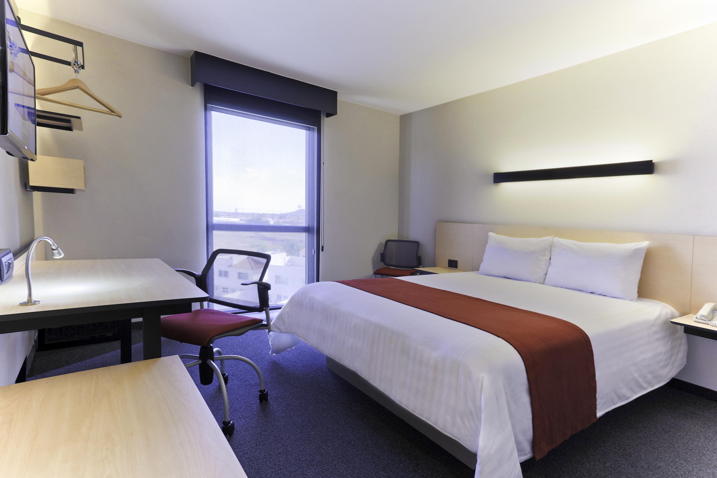 City Express By Marriott Irapuato Norte Екстериор снимка