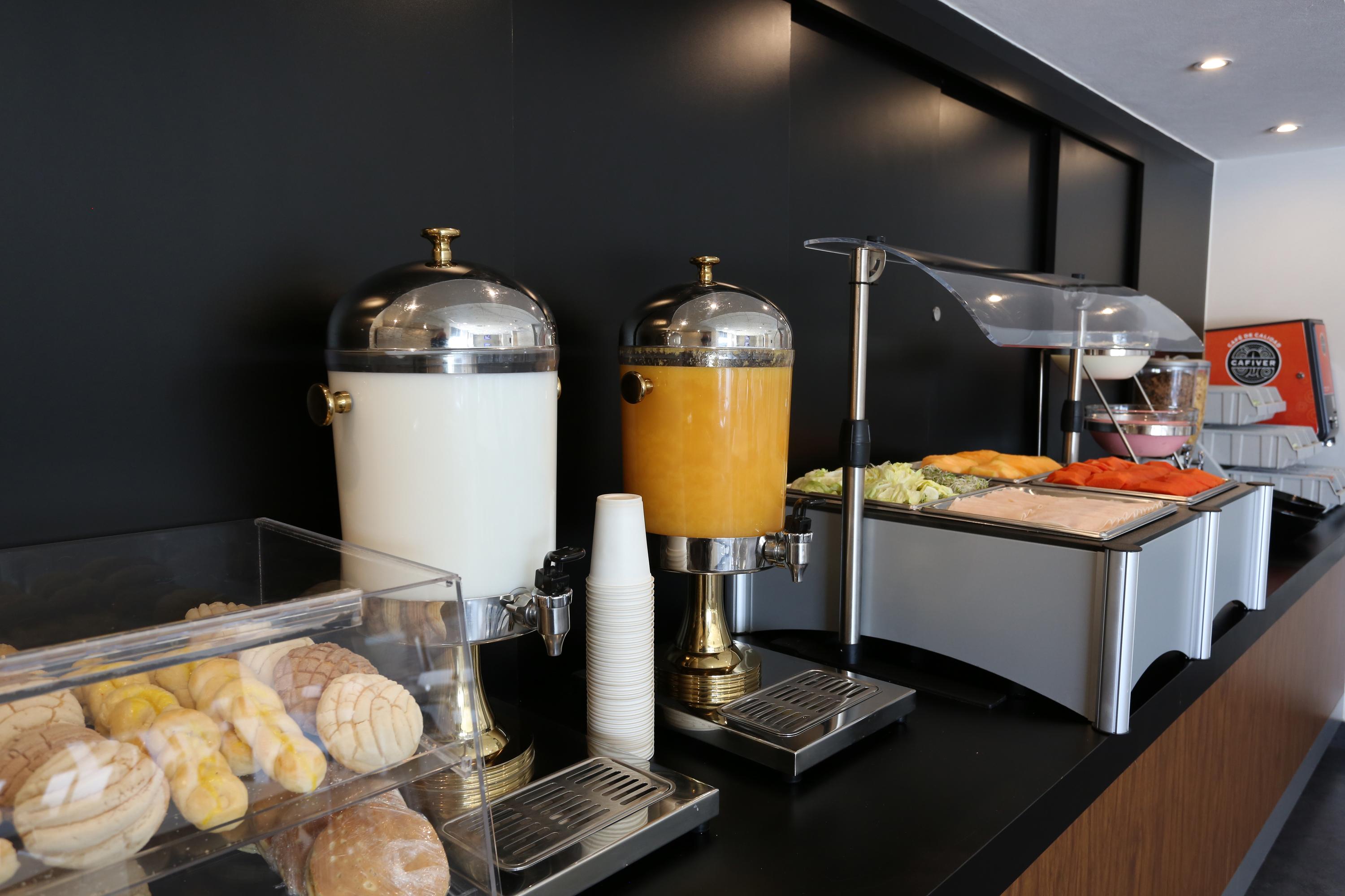 City Express By Marriott Irapuato Norte Екстериор снимка
