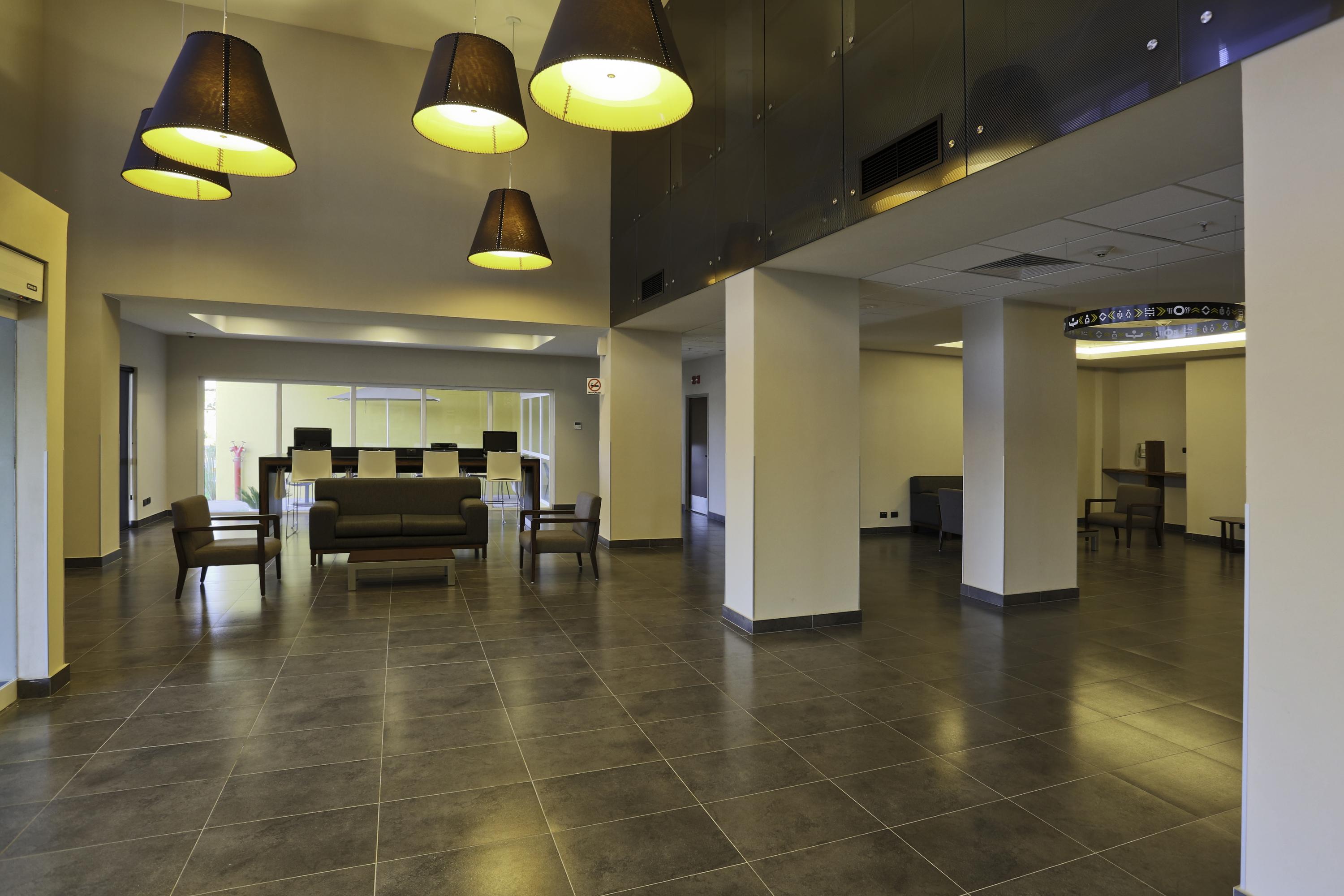 City Express By Marriott Irapuato Norte Екстериор снимка