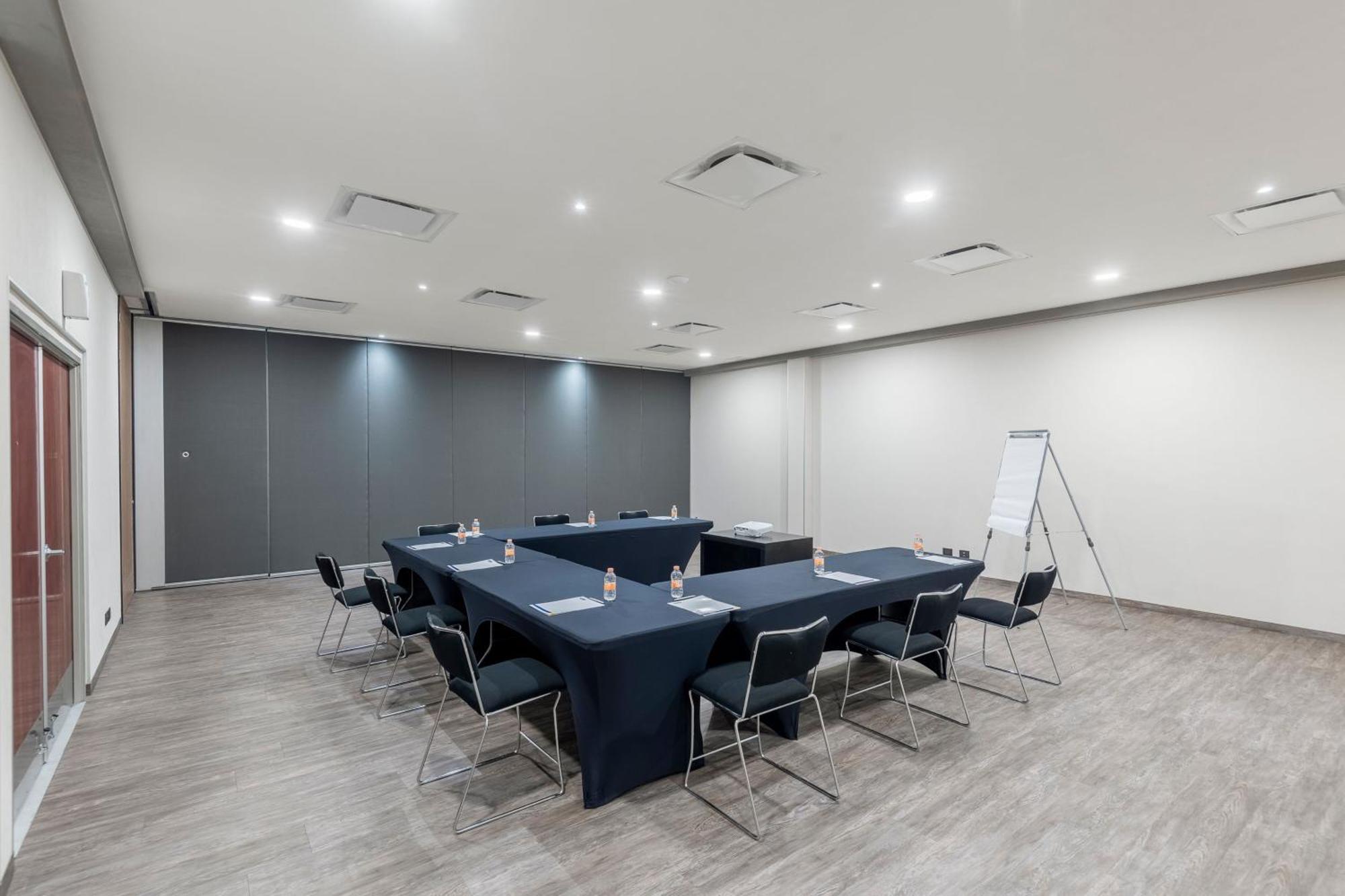 City Express By Marriott Irapuato Norte Екстериор снимка