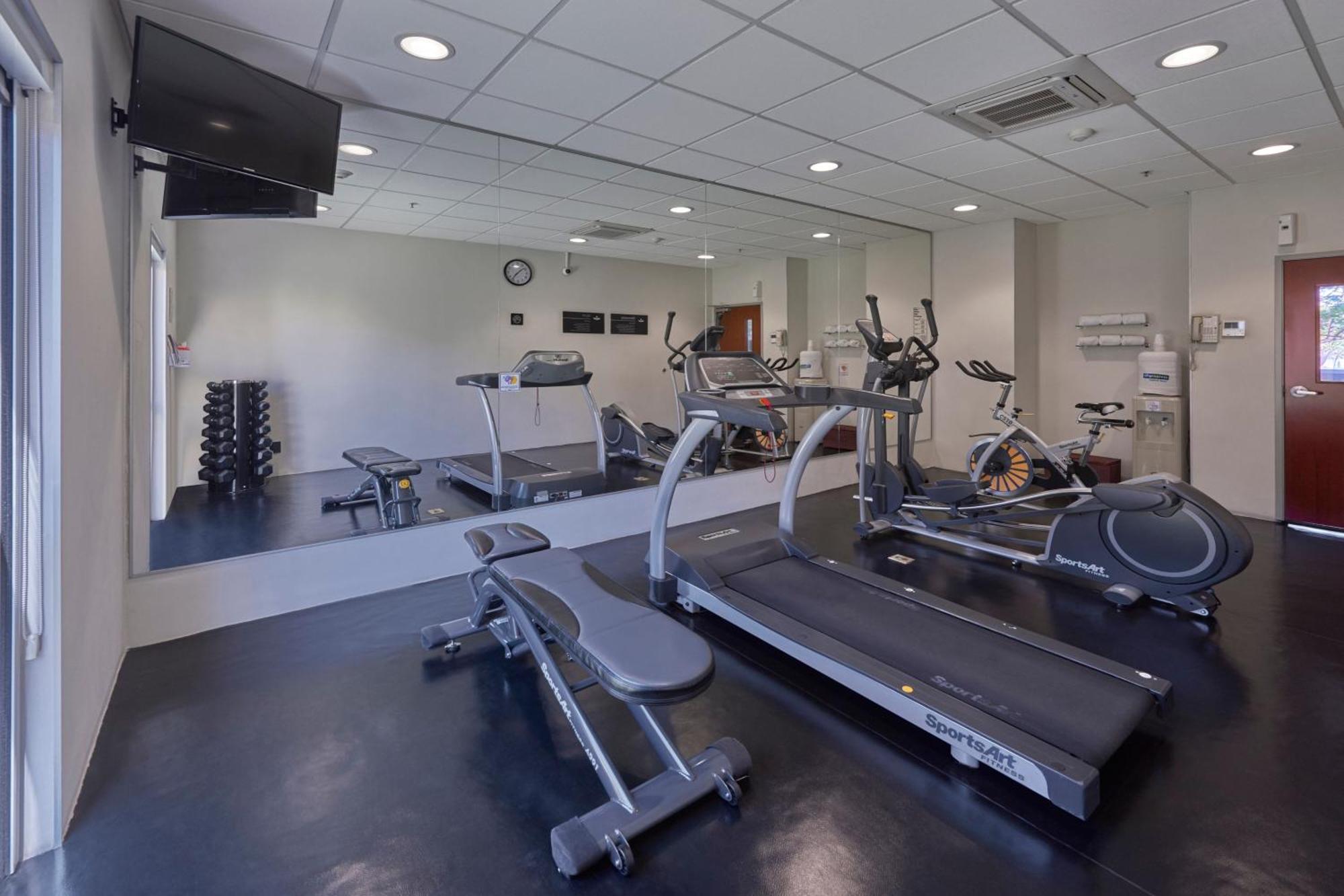City Express By Marriott Irapuato Norte Екстериор снимка