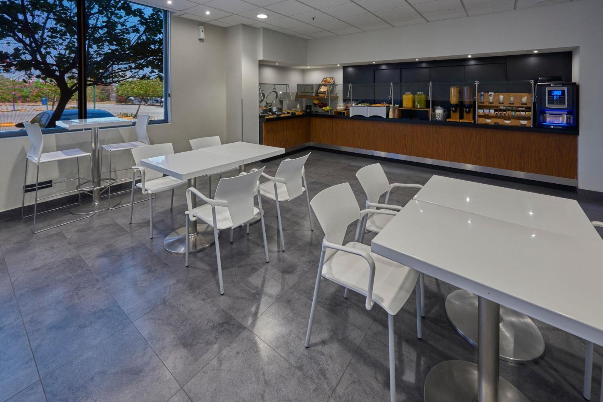 City Express By Marriott Irapuato Norte Екстериор снимка
