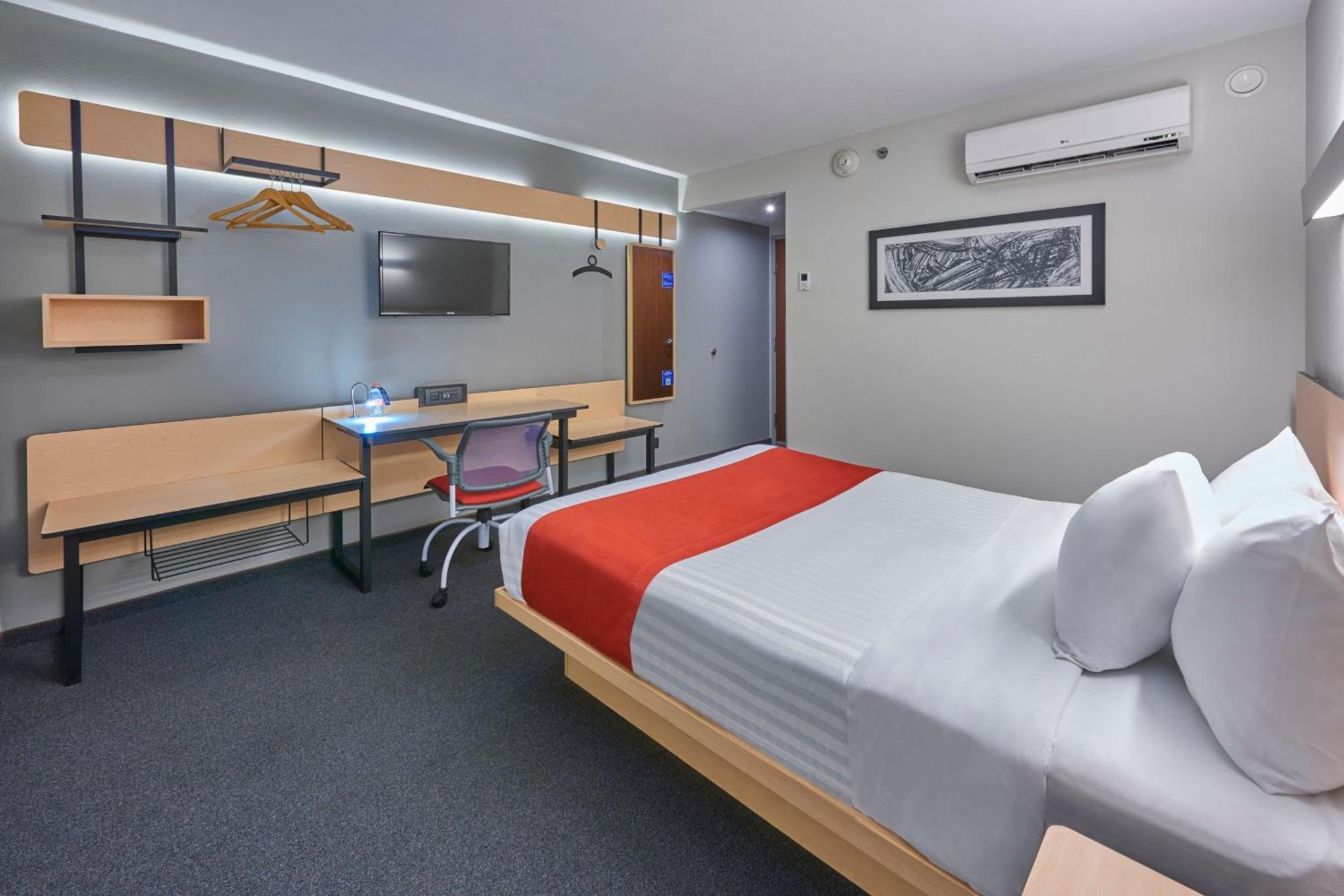 City Express By Marriott Irapuato Norte Екстериор снимка