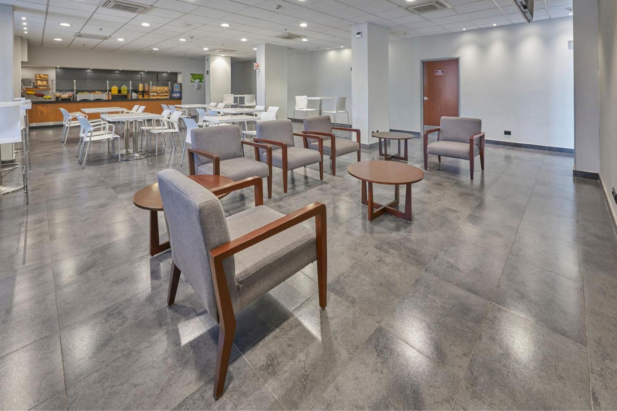 City Express By Marriott Irapuato Norte Екстериор снимка